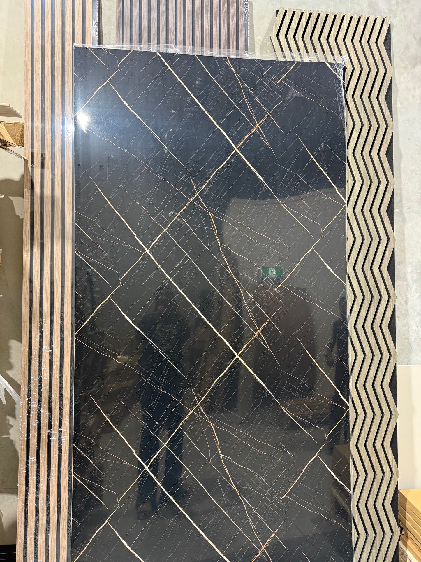 PVC UV Marble board - Black Vein Gold