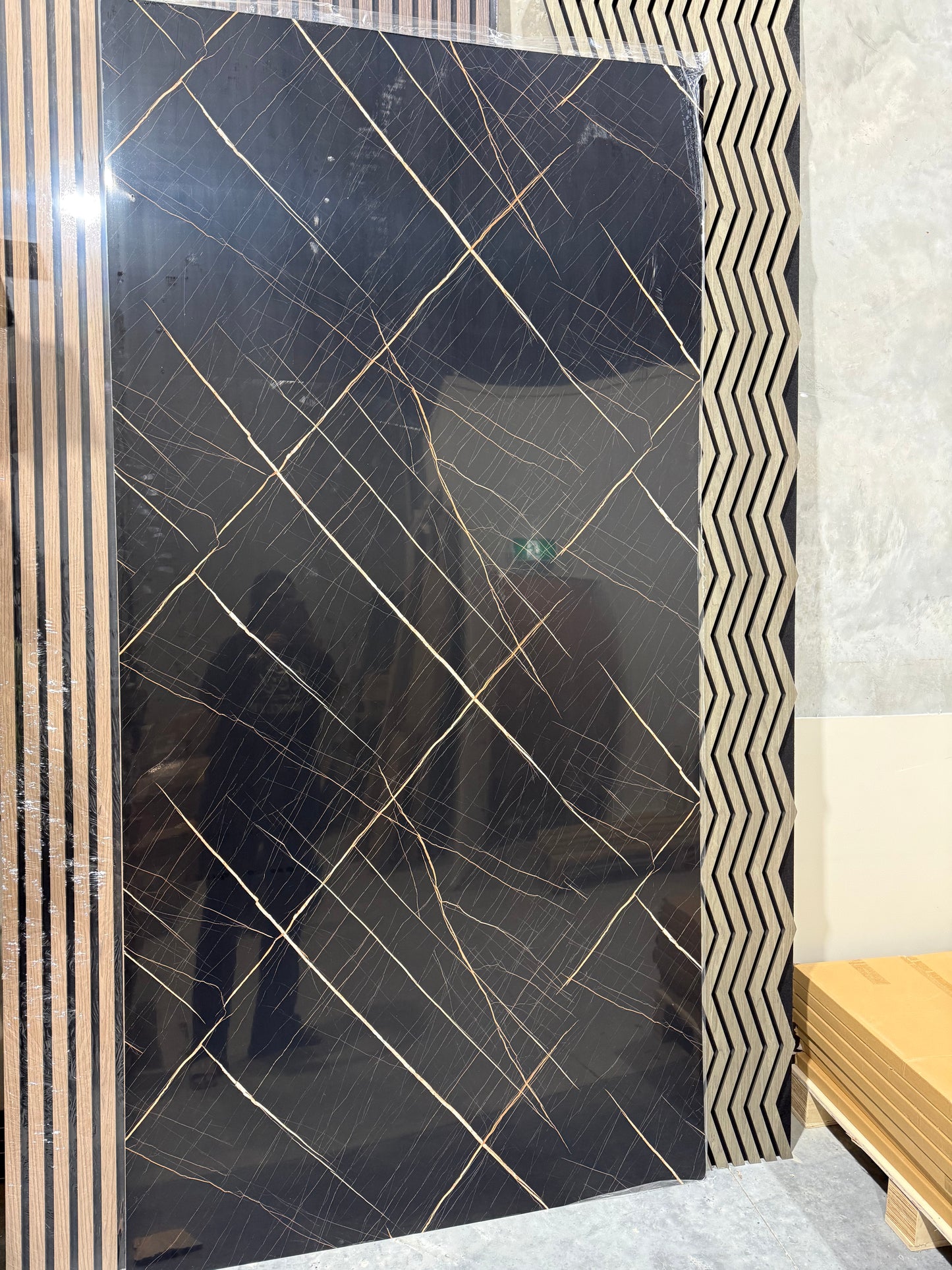 PVC UV Marble board - Black Vein Gold